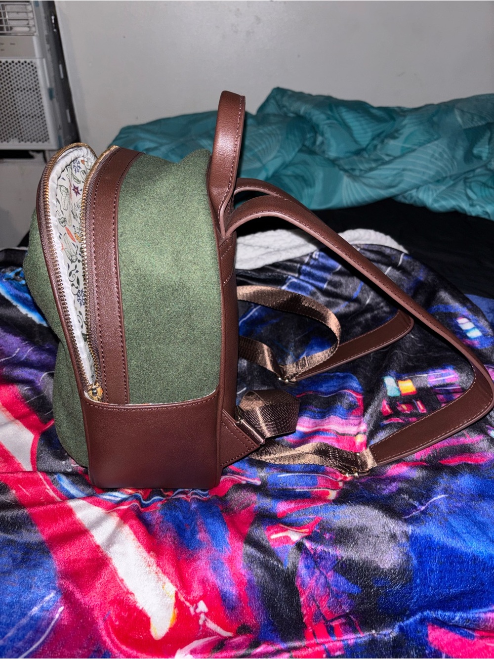 FRODO BAGGINS LORD OF THE RINGS MINI BACKPACK - Picture 2 of 6